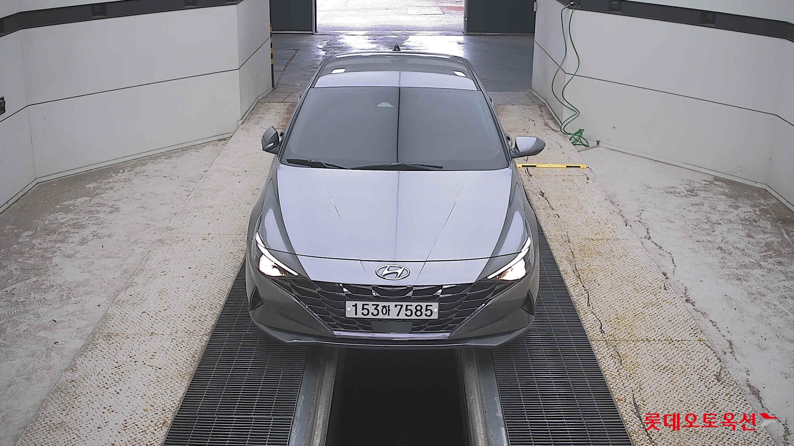 هيونداي أفانتي 2021 MODERN