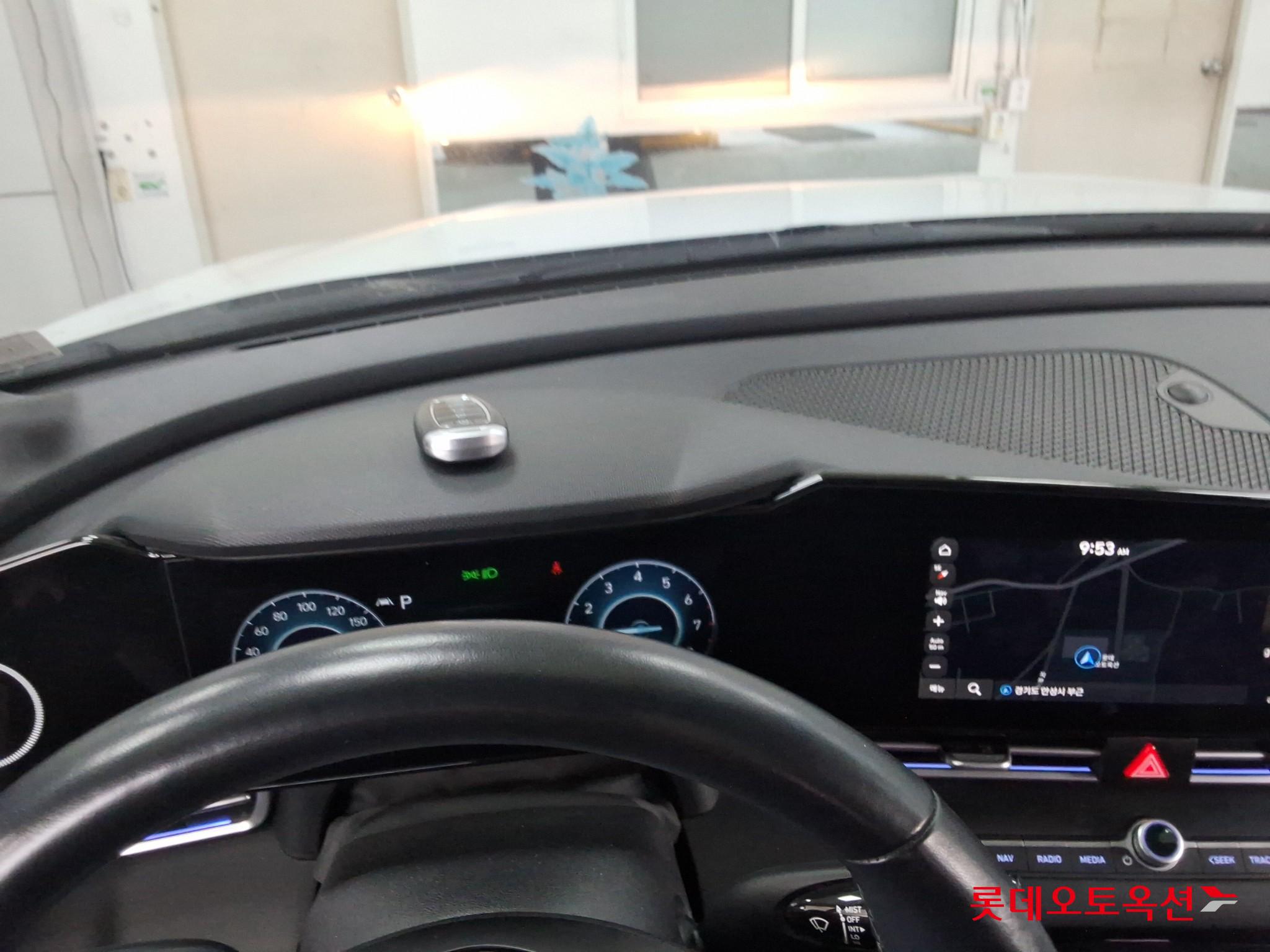 هيونداي أفانتي 2021 MODERN