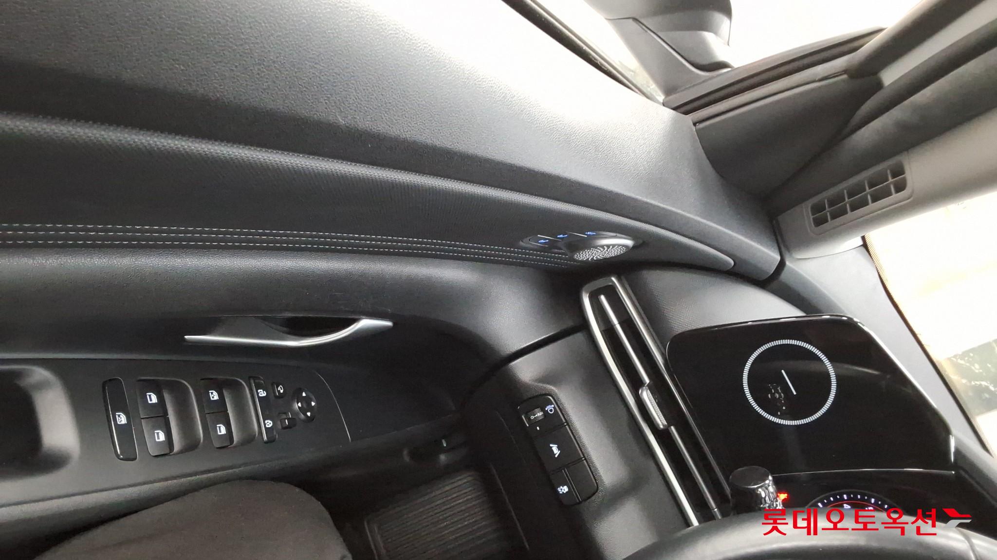 هيونداي أفانتي 2023 MODERN
