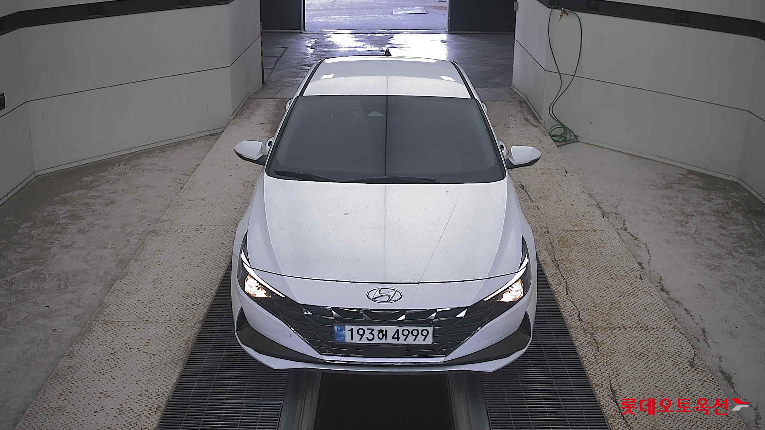 هيونداي أفانتي 2023 SMART
