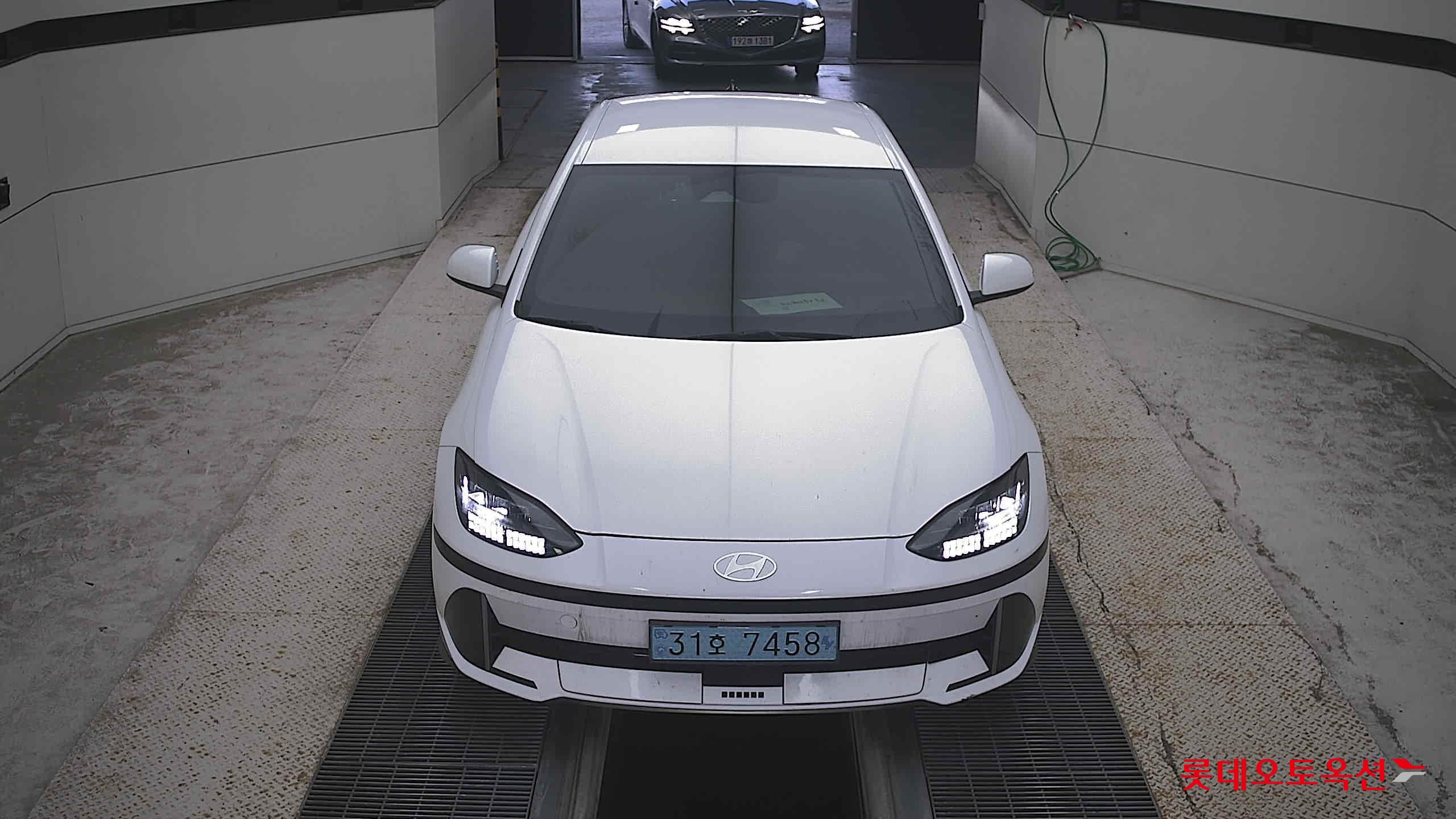 هيونداي أيونيك 2023