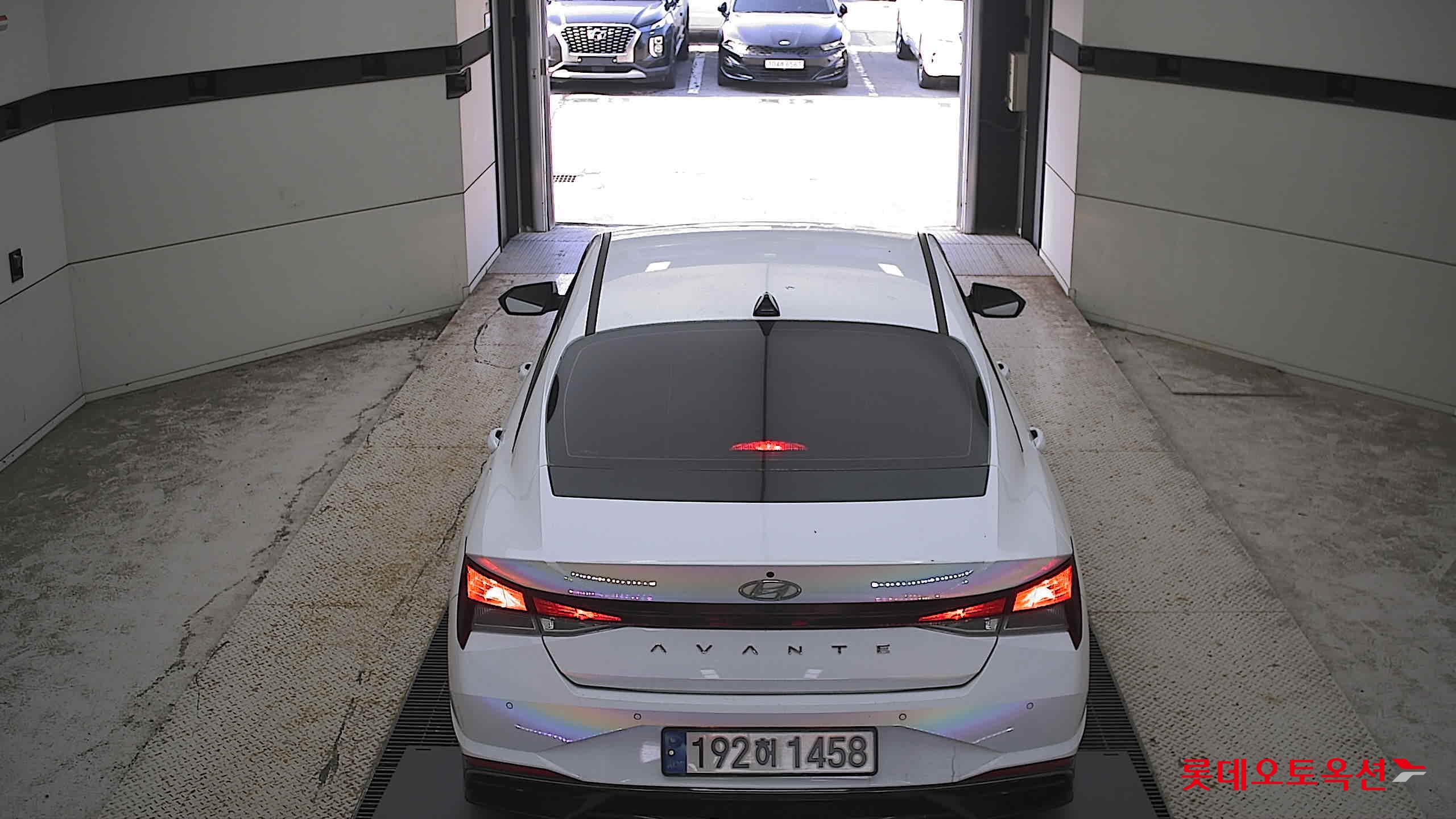 هيونداي أفانتي 2023 SMART