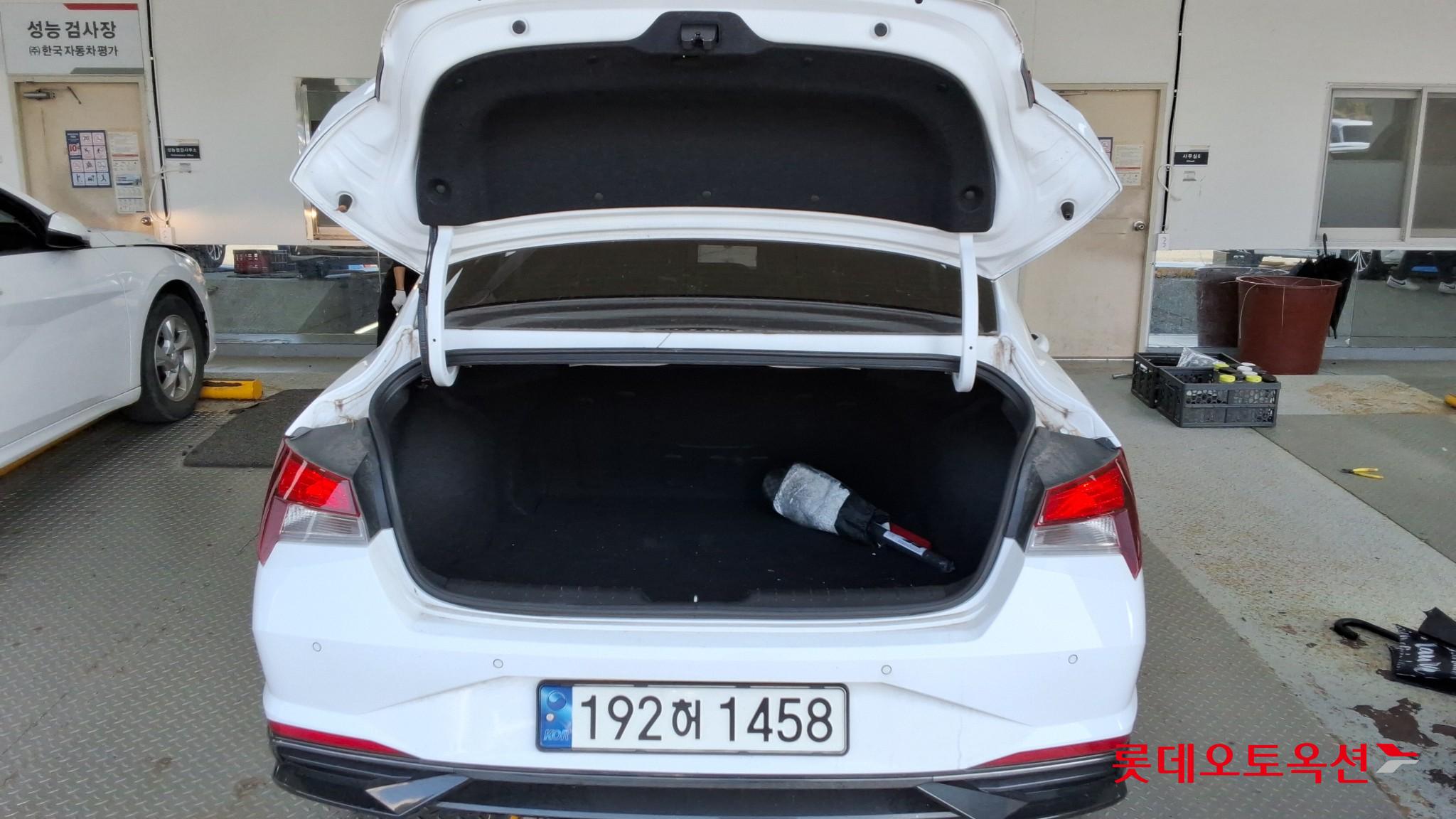 هيونداي أفانتي 2023 SMART