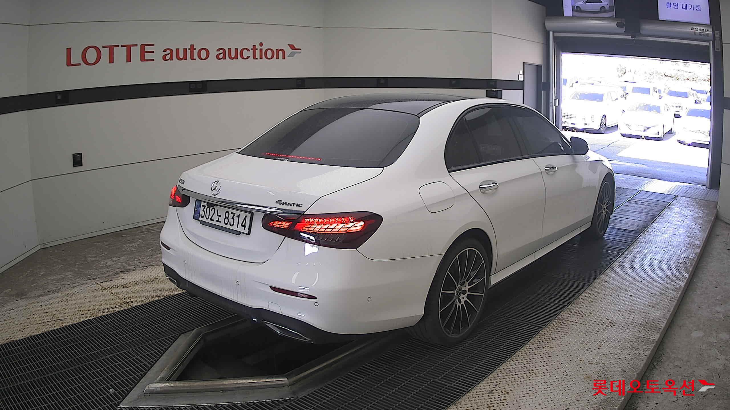 مرسيدس بنز E350 2023 4M LINE