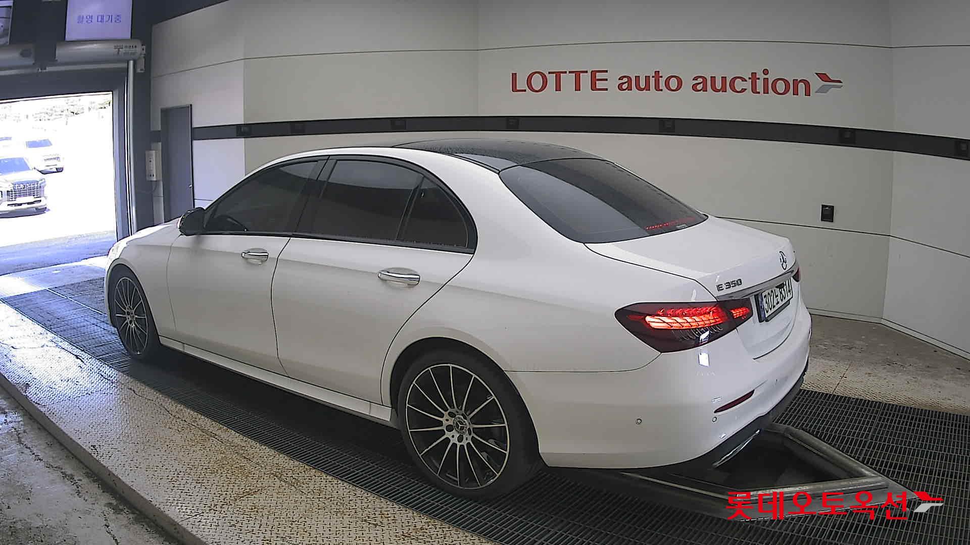 مرسيدس بنز E350 2023 4M LINE
