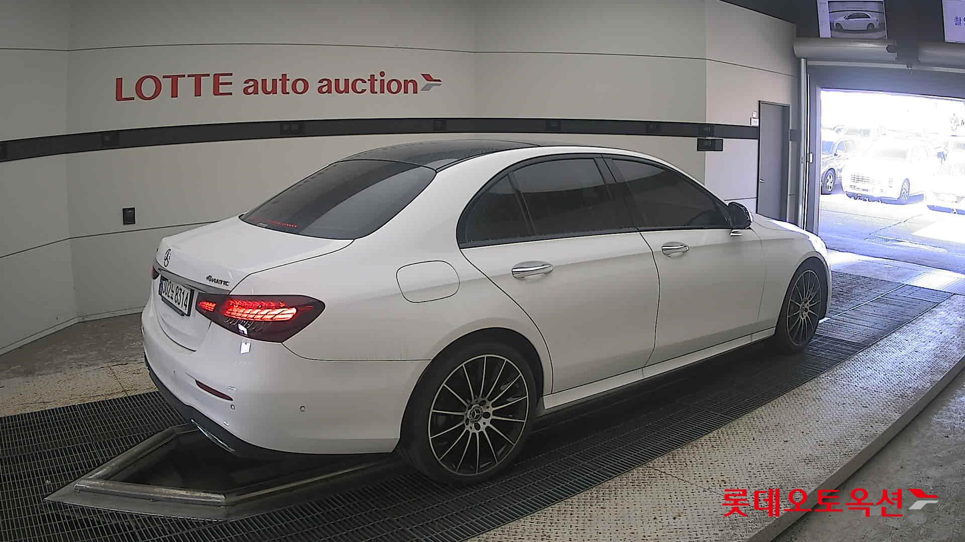 مرسيدس بنز E350 2023 4M LINE