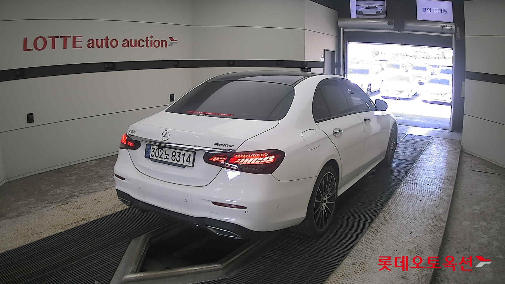 مرسيدس بنز E350 2023 4M LINE