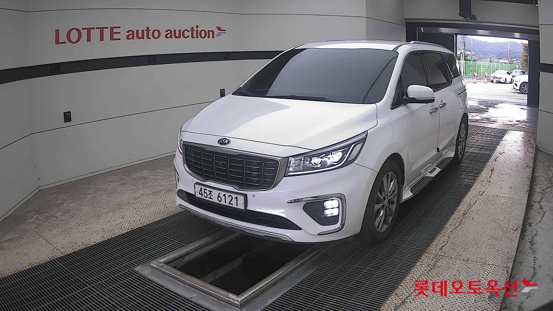 Kia Carnival 2019 — авто из Кореи под ключ