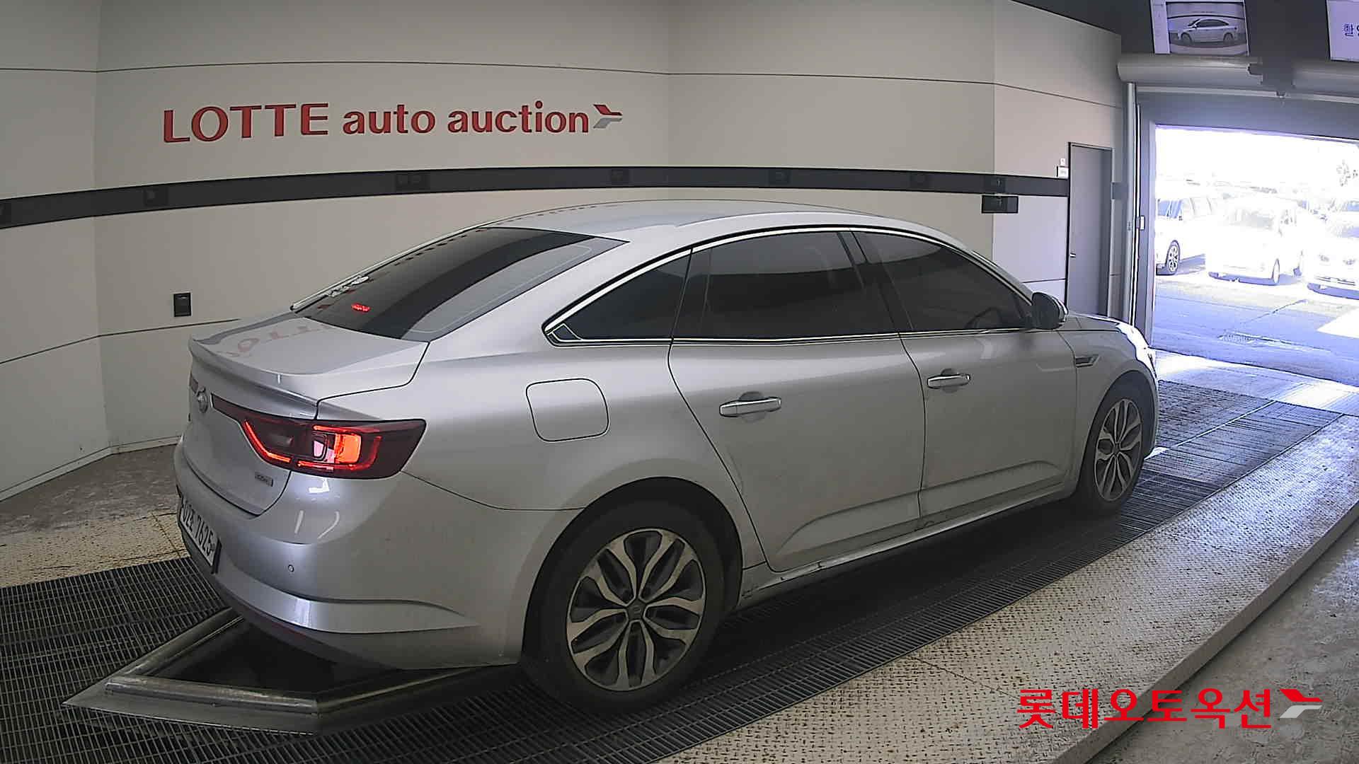 رينو كوريا إس إم 6 2017 LE